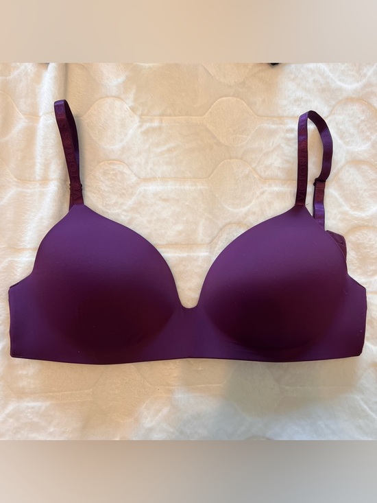 Victoria's Secret Other - Victoria's Secret Plum Seamless T-Shirt Wireless Bra 32ddd